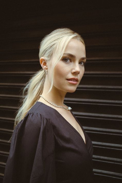 Rebecca Rittenhouse, Public Relations, Celebrities Female, It Cast, Actresses, Actors, Google Search, Celebrities, Hair