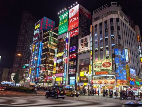 Robot Restaurant -PERMANENTLY CLOSED- Tokyo Buildings Aesthetic, Minecraft Tokyo City, Minecraft Tokyo Builds, Tokyo Minecraft, Tokyo Buildings, Street Reference, Tokyo Downtown, Tokyo Cityscape, Robot Restaurant