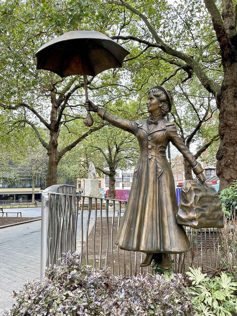 Mary Poppins London, London Aesthetic, Leicester Square, Mary Poppins, Leicester, London Uk, London England, Statue Of Liberty, Bbc