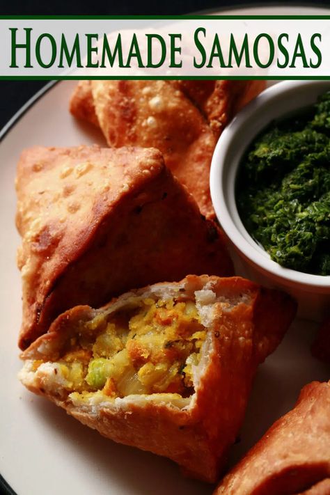 Air Fryer Samosa Recipe, Air Fryer Samosas, Samosas Recipe Indian, Fried Samosas, Homemade Samosas, Chicken Samosa Recipes, Samosa Recipes, Punjabi Samosa, Dahl Recipe