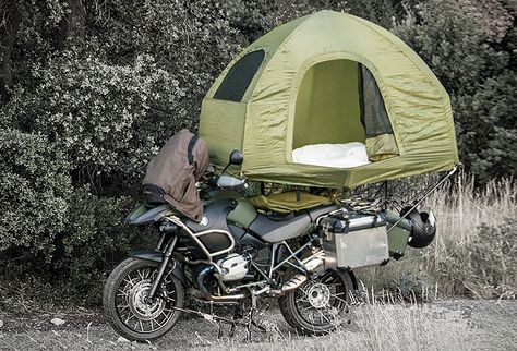 Mobed is a motorcycle mounted tent that lets you to sleep high above and away from wetness, bugs and other creepy crawlers. It also ensures your bike isn’t stolen at night while you sleep. The Mobed works when the bike stands on a firm surface on the Quadruped Mech, Motorcycle Tent, Bike Camper, Adventure Bike Motorcycles, Motorcycle Camping Gear, Tenda Camping, Racing Quotes, Post Apo, Bike Camping