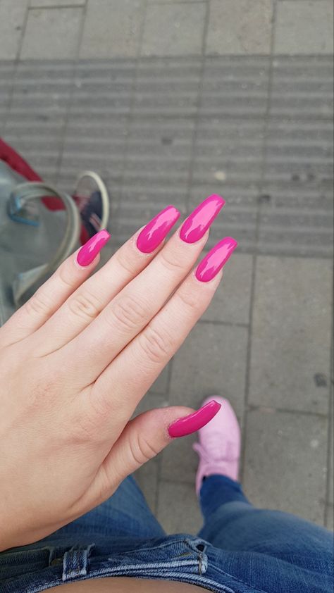 Pink Nails Barbie, Nails Barbie, Nail Paint Shades, Blue Nail Art Designs, Barbie Nails, Hard Gel Nails, Romantic Nails, Vintage Nails, Blue Nail Art