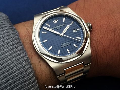 Girard Perregaux - My first feelings about the Girard-Perregaux Laureato (2016) Blue dial Girard Perregaux Laureato, Raga Watches, Louis Erard Watches, Rado Golden Horse, Girard Perregaux Watches, Panerai Radiomir Quaranta, Gerald Genta, Sporty Watch, Girard Perregaux