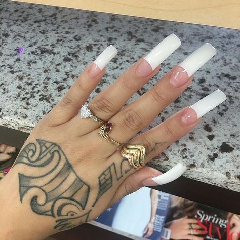 Dramatic Nails, Nails Coffin Long, Nails Acrylic Long, American Manicure, Curved Nails, Dump Ideas, Long Acrylic, Trending Nail Designs, Nails Only