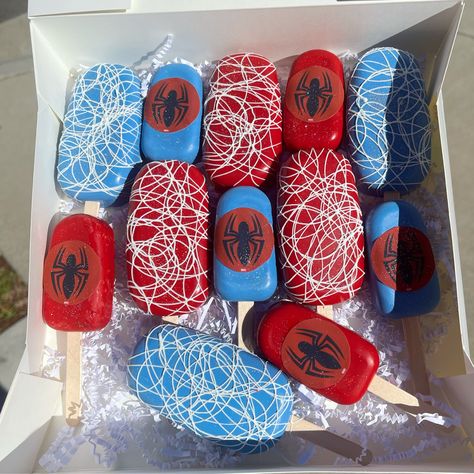 Spiderman Cakesicles, Spiderman Treats, Cakesicles Ideas, Geo Hearts, Sharing Economy, Follow Me On Instagram, Spiderman, Follow Me, Around The World