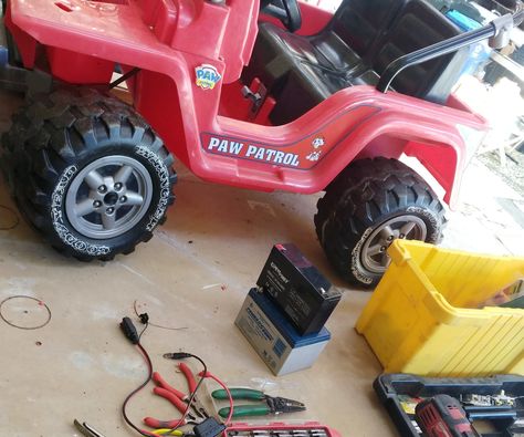 Power Wheels Modification, Power Wheels Truck, Power Wheel Cars, Kids Power Wheels, Power Wheel, Bike Challenge, Kids Atv, Diy Go Kart, Power Wheels