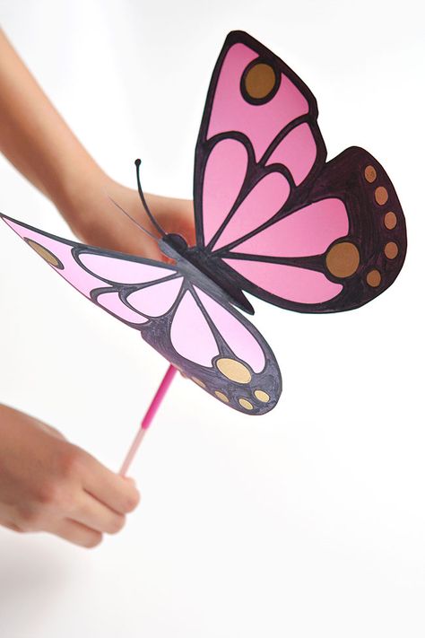 Made with cardstock and plastic straws, this flapping butterfly craft moves just like a real butterfly! This kids craft is super fun for summer camp and sleepovers. It's an easy spring and summer craft for kids, a perfect STEAM project for school, and a simple puppet idea. Contest Ideas, Kids Embroidery, Pumkin Carving, Butterfly Craft, Pumpkin Contest, Seni Dan Kraf, Hand Crafts For Kids, Treat Ideas, Couples Halloween