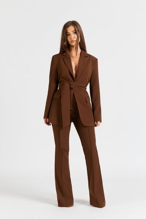 Blazer With Belt, Smart Pants, Grad Outfits, Flare Dress Pants, Longer Legs, Brown Suit, Perfect Office, Stylish Work Attire, Pants Brown