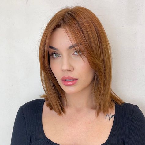 40 Long Layered Bob Cuts We’ll Be Seeing In 2024 Long Bob With Bangs, Lob Haircuts, Long Layered Bob, Dunner Wordend Haar, Wavy Hairstyles Medium, Fine Straight Hair, Fall Hair Cuts, Long Bob Haircuts, Lob Haircut