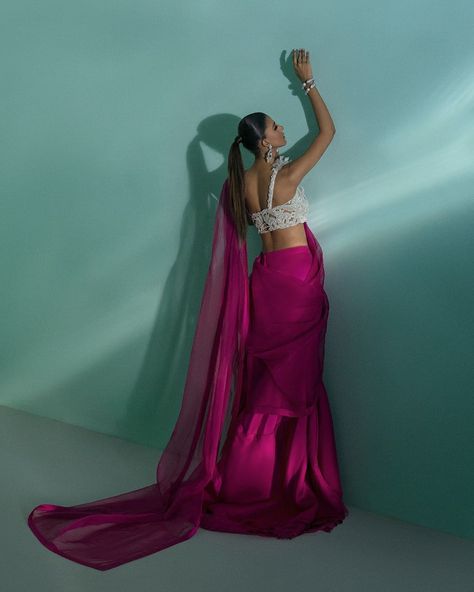 Sana Safinaz Couture on Instagram: “Miraaj'22 - A romantic Fuschia affair. This fuschia pink ensemble features ace craftsmanship on a one-shoulder blouse embroidered with…” Sana Safinaz Couture, Fuschia Pink Saree, Sana Safinaz, Fuschia Pink, Pink Saree, Embroidered Blouse, A Romantic, Indian Wear, Mermaid Formal Dress