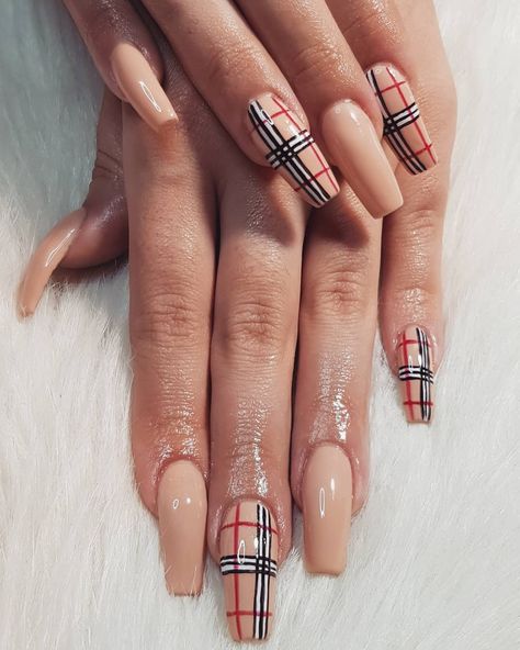 Burberry Nails, Plaid Nail Designs, Gel Pedicure, French Pedicure, Nails Design Ideas, Plaid Nails, Summer Acrylic Nails, Diy Slime, Orange Nails