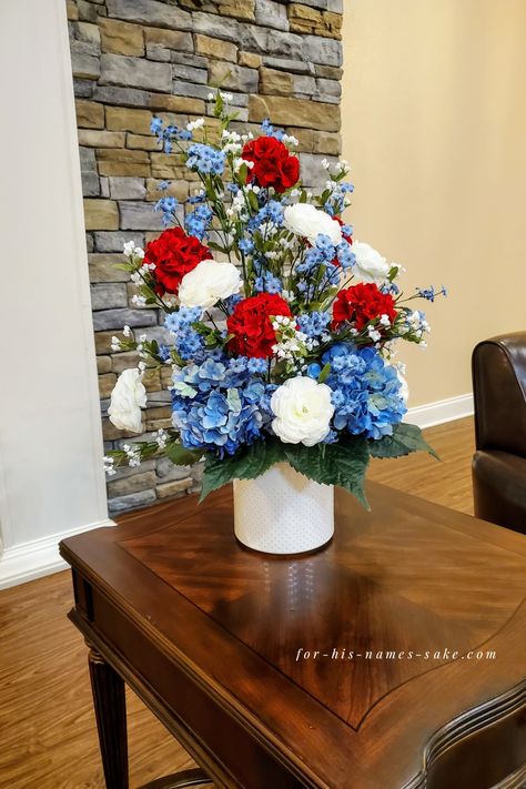 4th Of July Bouquet, Red White And Blue Floral Arrangements, 4th Of July Floral Arrangements, 4th Of July Flower Arrangements, Fourth Of July Flower Arrangements, Fourth Of July Flowers, Blue Arrangements, Patriotic Arrangements, Patriotic Flower Arrangements