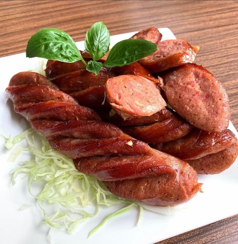 Sausage And Chips, Hungarian Sausage, Phillipino Food, Sausage Making, Easy To Cook Meals, How To Make Sausage, Manila Philippines, Sausages, Metro Manila