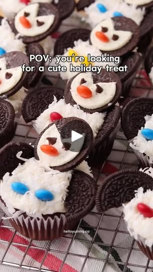 19K views · 19K reactions | These penguin cupcakes are an adorable holiday treat kids and grown-ups will love!🐧❤️🌲 Get the how-to on my site helloyummy.co search “penguin.” Can you believe Christmas is in 5 weeks! 

#helloyummyeats #christmastreats #christmascupcakes #christmasfood | hello, Yummy Cupcake Tricks, Hello Yummy, Blueberry Cream Cheese Muffins, Penguin Cupcakes, Winter Cupcakes, Christmas Brownies, Creative Cupcakes, Believe Christmas, Cupcake Designs