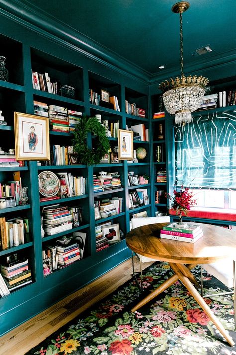 Grandmillennial Décor: 10 Easy Ways to Style the Trend Designing A Living Room, How To Start Painting, Paint Color Trends, Nostalgic Design, Painting Walls, Trending Paint Colors, Start Painting, Home Library Design, Instagram Worthy