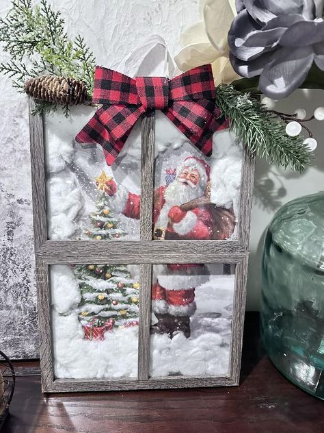 Old Window Frame Ideas Diy Projects, Christmas Picture Frames Diy Craft Ideas, Christmas Windows Ideas, Window Picture Frame Diy, Window Pane Pictures, Christmas Frames Diy, Old Window Crafts, Christmas Fair Ideas, Window Decorating