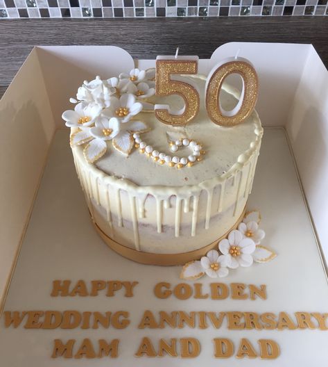 50th wedding anniversary cake by Dawn 50th Anniversary Cake Ideas For Parents, 50th Anniversary Cakes Simple, Golden Jubilee Cake, Anniversary Cake Simple, 50th Wedding Anniversary Cakes Gold, 50th Anniversary Cake Ideas, 50 Anniversary Cake, 50th Wedding Anniversary Cakes Toppers, Golden Anniversary Cake