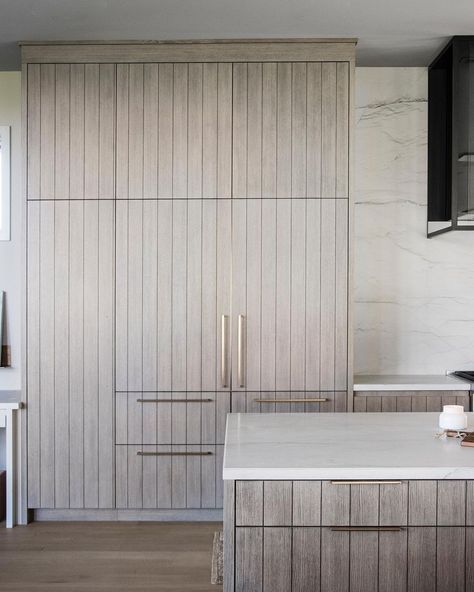 Anne-Marie Barton, AMB Design on Instagram: “We’re talking flush simplicity and warm woods. These are my favorite subzero fridges with freezer drawers below. —- Integrated with the…” Privacy Wall, Integrated Fridge Freezer, Privacy Walls, Integrated Fridge, Central Station, Anne Marie, Wood Glass, Contemporary Kitchen, Custom Wood