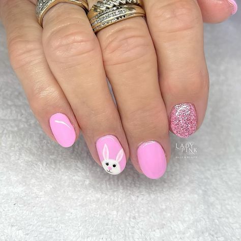 Easter Bunny Gel Nails, Bunny Easter Nails, Pink Easter Nails, Rabbit Nails, Shamrock Nails, Feather Nail, Feather Nail Art, Nail Art For Kids, Easter Nail