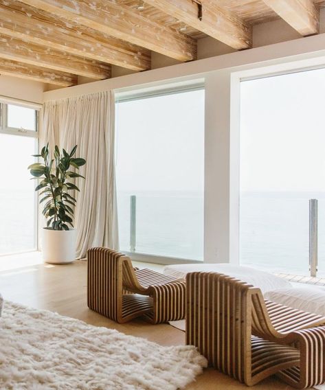 When working with a natural design aesthetic that opts for simple features and minimalist... #homedecor #minimalisthomedesign Minimalist Coastal, Coastal Interior, Minimalist House Design, Modern Bedroom Decor, Natural Design, Cheap Decor, Design Aesthetic, A Living Room, Aesthetic Bedroom