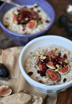 Overnight Oats Vanilla, Porridge Toppings, Overnight Oatmeal Healthy, Vanilla Overnight Oats, Strawberry Overnight Oats, High Fiber Breakfast, Fig Recipes, Sports Food, Sport Nutrition