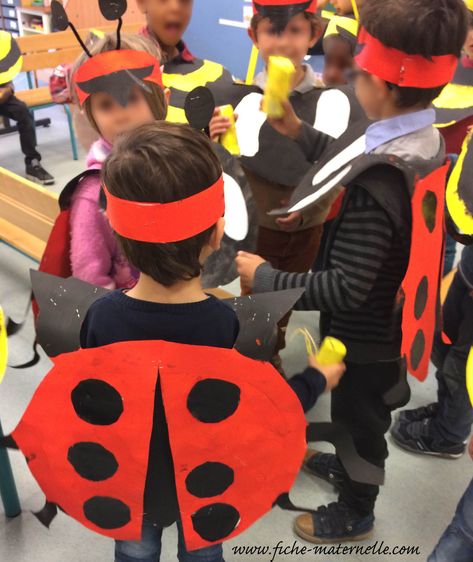 Costume de la coccinelle Minibeasts Activities, Bee Costume Diy, Concert Costumes, Costume Carnaval, Carnaval Costume, Ladybug Costume, World Book Day Costumes, Insect Crafts, Book Day Costumes