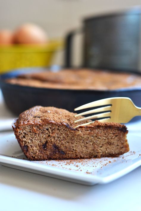 Churro Banana Bread Skillet Cake - Little Bits of Real Food Gif Food, Cinnamon Baking, Skillet Cake, Banana Buttermilk, Cake With Coconut, Spring Dessert, Sweet Potato Toast, Cooking Challenge, Moist Banana Bread