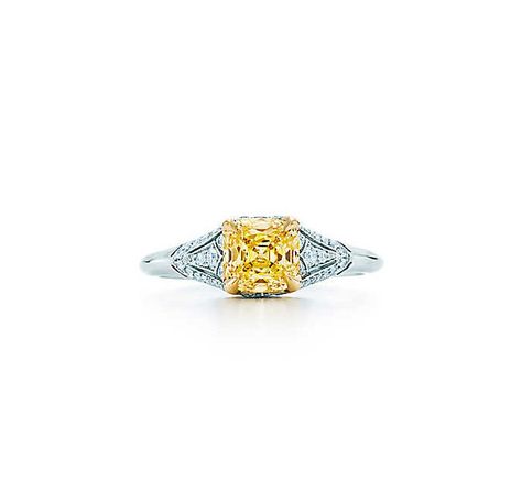 Tiffany Yellow Diamond, Tiffany Wedding Rings, Art Deco Diamond Ring, Deco Diamond Ring, Canary Diamond, The Roaring Twenties, Tiffany Art, Ring Inspired, Yellow Diamond Rings