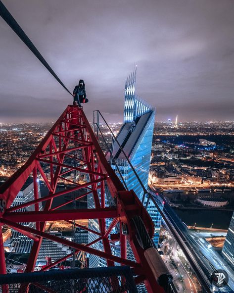 Watching 200m above the city. [OC][1638x2048] High Building, Anime Demon Boy, Building Roof, Space Time, 200m, Parkour, Pose Reference Photo, Art Poses, Land Art