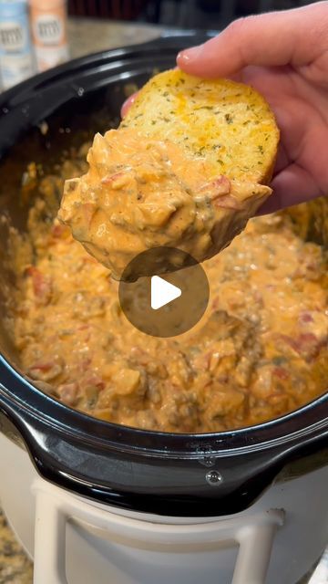 Richard Hagen | Food and Recipes on Instagram: "Spicy Crockpot Pizza Dip #PizzaDip #crockpot #recipe" Crock Pot Pizza Dip, Crockpot Snacks Appetizers, Crockpot Dip Recipes, Crockpot Pizza Dip, Crockpot Dips, Crockpot Snacks, Crockpot Pizza, Dip Recipes Crockpot, Hot Dips