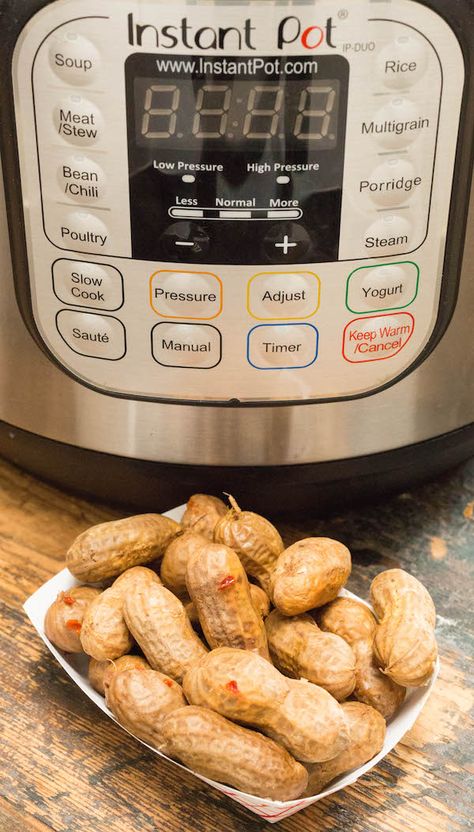 Cajun Boiled Peanuts Recipe, Boiled Peanuts Recipe, Cajun Boiled Peanuts, Instant Pot Cajun, Cajun Boil, Homemade Crunchwrap, Crunchwrap Supreme, Tailgate Snacks, Boiled Peanuts