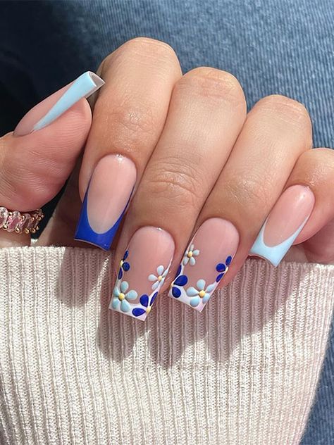 Cute classic light blue French nails with an accent dark blue nail and two white French nails adorned with flowers April Nails, Unghie Nail Art, May Nails, Square Nail Designs, Blue Nail, Trendy Nail Design, Gel Nail Designs, Short Acrylic Nails, Flower Nails