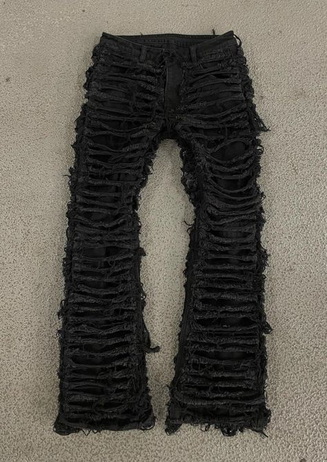 Stacked Black Jeans, Custom Black Jeans, Stack Pants, Grunge Fashion Outfits, Stacked Jeans, Denim Diy Clothes, Apparel Design Inspiration, Painted Clothes Diy, Drippy Outfit