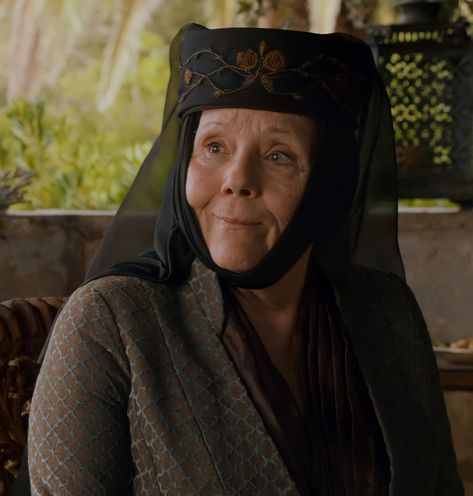 Game of Thrones Olenna Tyrell, House Tyrell, Growing Strong, Last Shadow, Sea Sickness, Game Of Thrones Art, Mother Of Dragons, A Song Of Ice And Fire, Winter Is Coming