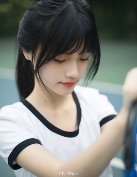 Round Face Hairstyles Long, Oval Face Bangs, Korean Bangs Hairstyle, Beauty Outfits, Oval Face Haircuts, Beautiful Braided Hair, Beauty Hairstyles, Asian Short Hair, Bangs With Medium Hair