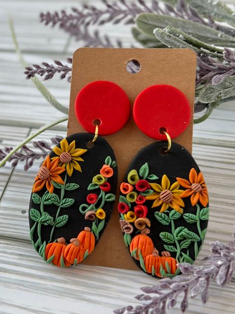 Halloween Earrings Polymer Clay, Cottagecore Halloween, Felt Earrings, Clay Embroidery, Floral Polymer Clay, Felted Earrings, Paper Jewellery, Diy Earrings Easy, Halloween Floral