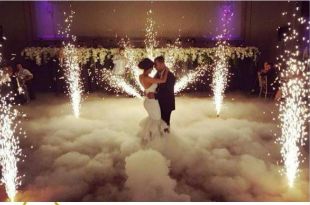 Fog during first dance. Are the fireworks allowed inside? Bride Wedding Photos, Wedding Fireworks, Vancouver Wedding, Wedding Rentals, Wedding Goals, Wedding Dance, Wedding Deco, Wedding Pics, Wedding Lights