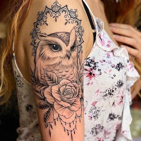 Owl Tattoos For Women Unique, Body Markings, Owl Tattoo Sleeve, Owl Tattoo Drawings, Cute Owl Tattoo, Floral Tattoo Shoulder, Tattoos For Women Flowers, Beautiful Flower Tattoos, Owl Tattoo Design