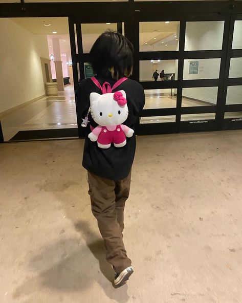 Clothes Hello Kitty, Plush Outfit, Hello Kitty Boy, Plush Sanrio, Spiderman Backpack, Aesthetic Backpack, Kitty Clothes, Backpack Outfit, Hello Kitty Clothes