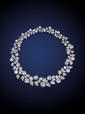 AN EXQUISITE DIAMOND CLUSTER WREATH NECKLACE, BY HARRY WINSTON Price realised USD 1,812,500 Estimate USD 1,500,000 - USD 2,500,000 Harry Winston Necklace, Vintage Diamond Necklace, Harry Winston Jewelry, Harry Winston Diamond, Wreath Necklace, Beautiful Diamond Necklace, Diamond Necklace Designs, Diamond Necklace Set, Harry Winston