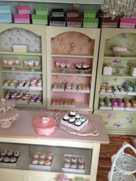 Barbie Bakery, Barbie Store, Dolly House, Room Box Miniatures, Dolls House Shop, Baker Shop, Miniature Bakery, Corner Shop, House Cake