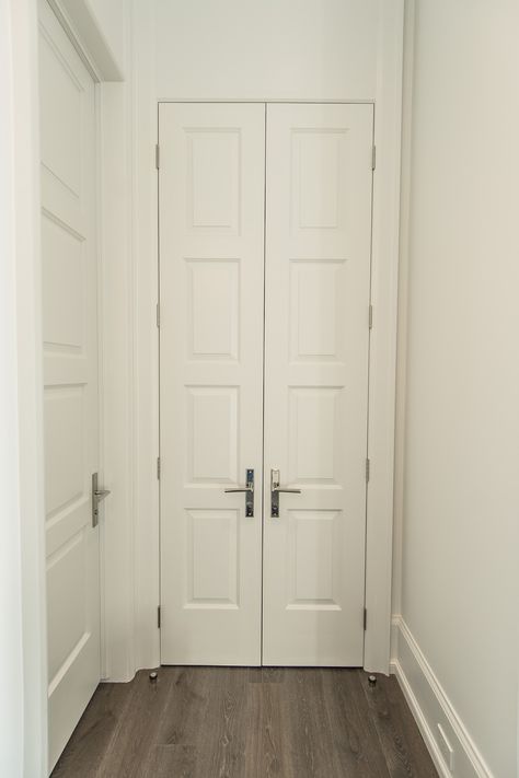 The Different Types of Closet Doors and Which Ones You Should Get | Riverside Millwork Double Doors Interior Modern Bedrooms, Narrow Double Doors, Double Door Bedroom, Types Of Closet Doors, Bathroom Double Doors, Moulding Door, Interior Double Door, Double Closet Doors, Front Foyer