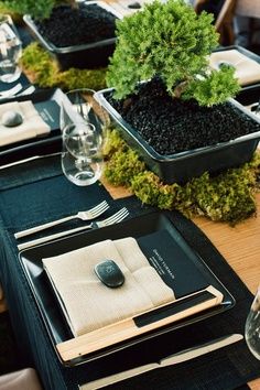 garden Party Breakfast Table Setting, Japanese Dinner, Japanese Table, Minimalist Table, Sushi Party, Classic Photo, Beautiful Tablescapes, Setting Ideas, Beautiful Table Settings