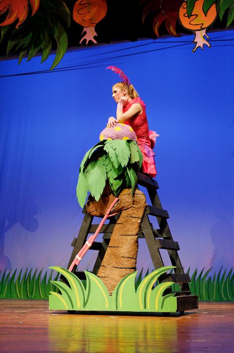 Performance of Seussical Jr, the 2010 RJ Grey Jr. High School musical. See http://sites.google.com/site/rjgreymusical Seussical Costumes, Book Backdrop, Destination Imagination, Theatre Props, Horton Hears A Who, Dr Suess, School Play, Theatre Costumes, A Ladder