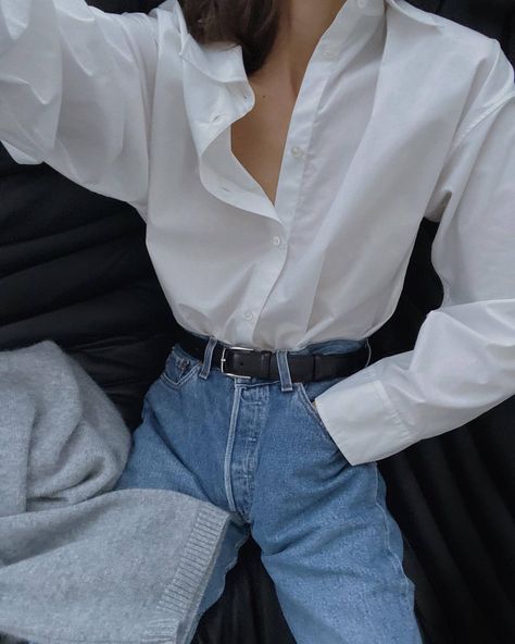 26 Versatile Fashion Basics for Your Year-Round Wardrobe | Who What Wear Shirt And Blue Jeans Outfit, Blue Jeans Outfit, White Shirt And Blue Jeans, Nordstrom Sale, Spring Fashion Trends, Jeans Outfit, Spring Trends, Fashion Editor, Poplin Shirt