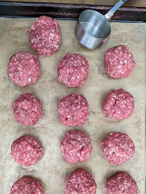 Homemade Smash Burgers Patties, Smashed Hamburger Patties, Smash Burgers In The Oven, Smash Burger Patty Recipe, Smash Burgers Recipe, Oven Smash Burgers, Hamburger Patty Recipe For Grill, 5 Guys Burger Recipe, Smash Burger Recipe Grill