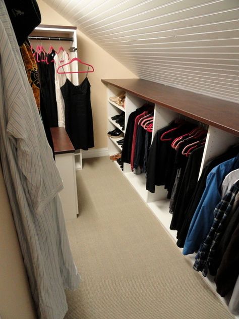 Attic Closet Ideas, Attic Bedroom Closets, Small Apartment Closet, Wardrobe Shutter Design, Attic Design Ideas, Attic Bedroom Storage, Small Basement Remodel, Slanted Walls, Contemporary Closet