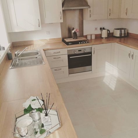 Easedale | Taylor Wimpey on Instagram: “Good Morning 🌞 Today is looking like a beautiful day already with the sun shining through.  Enjoy ☺️…” Grease Remover, Taylor Wimpey, Dishwasher Cleaner, Good Morning Today, Canning Supplies, Washing Soda, Vinegar And Water, Sun Shining, Kitchen Cleaning Hacks