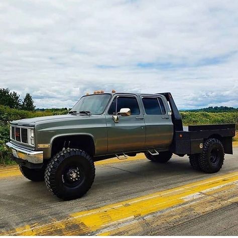 Chevrolet Lifted Dually Trucks, Flatbed Truck Beds, Truck Flatbeds, Dually Trucks, Mud Trucks, Custom Pickup Trucks, Custom Chevy Trucks, Custom Truck, Lifted Chevy Trucks