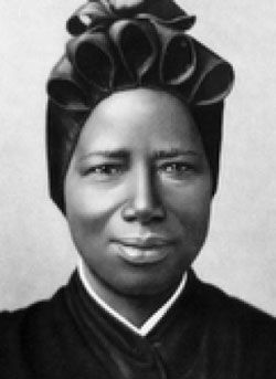 1869 - 1947  St. Josephine Bakhita was born in Sudan in 1869. This African flower, who knew the anguish of kidnapping and slavery, bloomed marvelously in Italy, in response to God's grace, with the Daughters of Charity, where everyone still calls her "Mother Moretta" (our Black Mother").    Bakhita was not the name she received from her parents at birth. The fright and the terrible experience she went through made her forget the name her parents gave her. Bakhita, which means "fortunate" Josephine Bakhita, St Josephine Bakhita, Daughters Of Charity, Catholic Images, African People, Catholic Art, Patron Saints, Blessed Mother, Roman Catholic